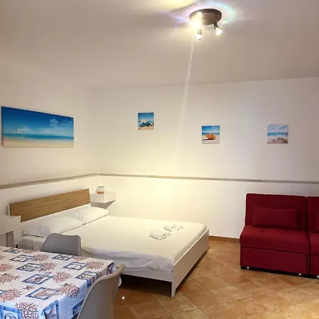 Dimora Maria Chiara Bed & Breakfast 3*